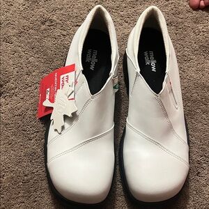 Mellow Walk White Slip-On Shoes
